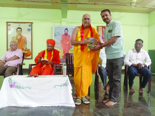 ಯಶಸ್ವಿಯಾಗಿ ಜರುಗಿದ ಸಾಧಕರಿಗೆ ಸನ್ಮಾನ ಹಾಗೂ ಕವಿಗೋಷ್ಠಿ 