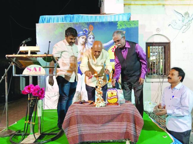 ವಿದ್ಯಾರ್ಥಿಗಳು ಓದುವ ಹವ್ಯಾಸ ಬೆಳೆಸಿಕೊಳ್ಳಬೇಕು- ಡಾ: ಜಿ.ಪಿ. ಮಾಳಿ ಎಂ.ಬಿ. ಘಸ್ತಿ