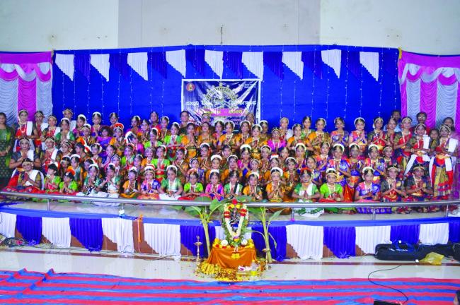 ಮಹರ್ಷಿ ವಾಲ್ಮೀಕಿ ಸಭಾ ಭವನದಲ್ಲಿ ಸುಜನಿ ನಾಟ್ಯ ಶಾಲೆಯ ವಿದ್ಯಾರ್ಥಿಗಳಿಂದ ನೃತ್ಯಾರ​‍್ಣ ಕಾರ್ಯಕ್ರಮ