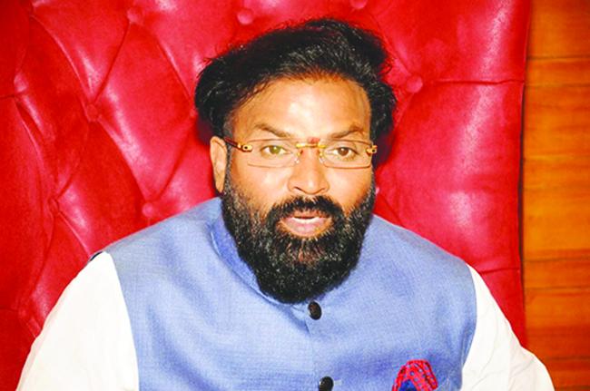 ಜನಾರ್ದನ ರೆಡ್ಡಿ ನನ್ನನ್ನು ರಾಜಕೀಯವಾಗಿ ಮುಗಿಸಲು ಯತ್ನಿಸುತ್ತಿದ್ದಾರೆ: ಬಿ ಶ್ರೀರಾಮುಲು