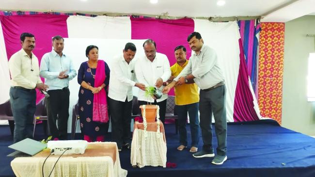 ತಾಲೂಕಿನ ಪಂಚಾಯತ್ ಅಭಿವೃದ್ಧಿ ಅಧಿಕಾರಿಗಳಿಗೆ ಒಂದು ದಿನದ ವ್ಯಕ್ತಿತ್ವ ವಿಕಸನ ವಿಷಯದ ವಿಶೇಷ ಉಪನ್ಯಾಸ ಕಾರ್ಯಕ್ರಮ