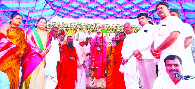 ಶಾಂತಿಯ ಬದುಕಿಗೆ ಆಧ್ಯಾತ್ಮವೊಂದೇ ಆಶಾ ಕಿರಣ : ಶ್ರೀ ರಂಭಾಪುರಿ ಜಗದ್ಗುರುಗಳು