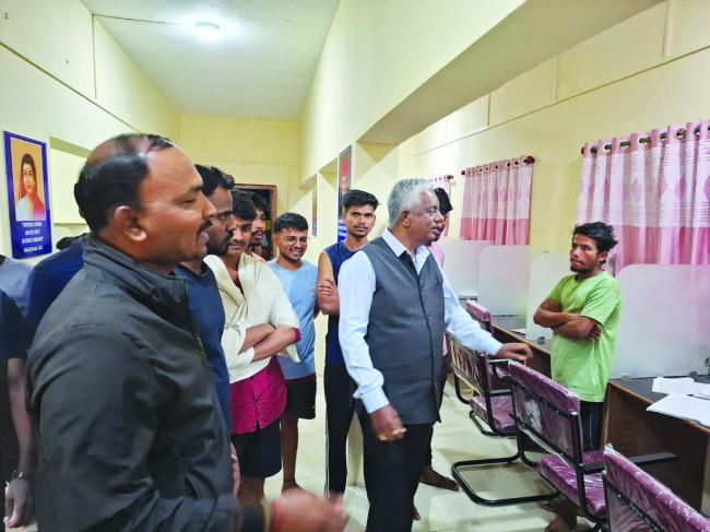 ದೆಹಲಿ ಗಣರಾಜ್ಯೋತ್ಸವ ಸ್ತಬ್ಧಚಿತ್ರ ಹಿ 2025 : ನೆರೆದ ಜನಸ್ತೋಮದ ಮನಸೂರೆಗೊಂಡ ಸ್ತಬ್ಧಚಿತ್ರ  
