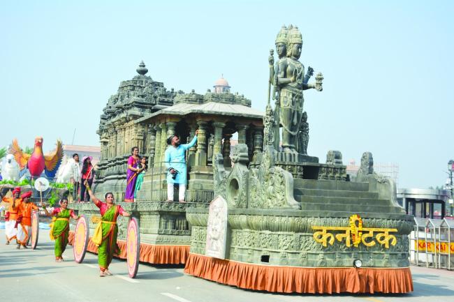 ದೆಹಲಿ ಗಣರಾಜ್ಯೋತ್ಸವ ಸ್ತಬ್ಧಚಿತ್ರ-2025: ನೆರೆದ ಜನಸ್ತೋಮ ಮನಸೂರೆಗೊಂಡ ಸ್ತಬ್ಧಚಿತ್ರ