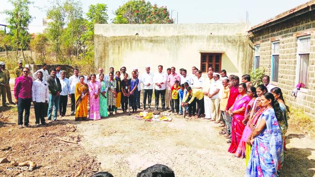 ಅಕ್ಕೋಳ ಸರಕಾರಿ ಶಾಲೆಯ ಎರಡು ಕೊಠಡಿ ನಿರ್ಮಾಣಕ್ಕೆ ಭೂಮಿ ಪೂಜೆ
