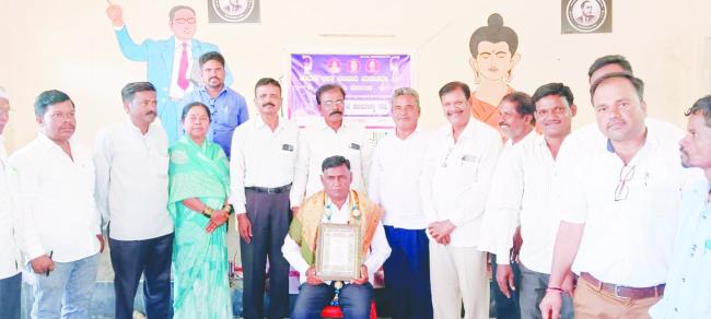 ಸಮುದಾಯದ ಅಭಿವೃದ್ದಿಗೆ ಶ್ರಮಿಸಬೇಕು : ಮಲ್ಲೇಶಪ್ಪ