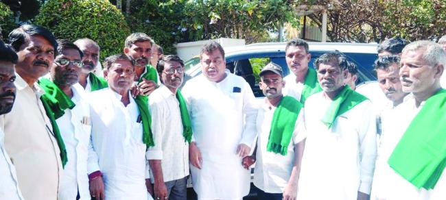 ಪೀರಾಪೂರ-ಬೂದಿಹಾಳ ಏತ ನೀರಾವರಿ ಕಾಮಗಾರಿಗೆ ಚಾಲನೆ ನೀಡುವಂತೆ ಒತ್ತಾಯ