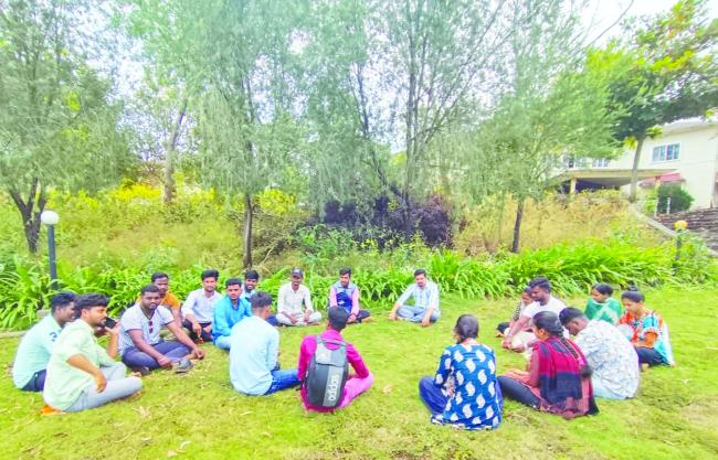 ವಿದ್ಯಾರ್ಥಿಗಳ ಸೆಮಿಸ್ಟರ ಫಲಿತಾಂಶ ಬಿಡುಗಡೆ ಭರವಸೆ