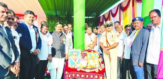 ವಿಶ್ವದಲ್ಲಿಯೇ ಬೃಹತ್ ಪ್ರಜಾಪ್ರಭುತ್ವ ರಾಷ್ಟ್ರ ಭಾರತ: ಐಹೊಳೆ