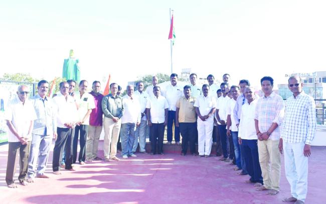 ಜಿಲ್ಲೆಯಲ್ಲಿ  ವಾಣಿಜ್ಯ ಮತ್ತು ಕೈಗಾರಿಕಾ ಸಂಸ್ಥೆಯಲ್ಲಿ 76ನೇ ಗಣರಾಜ್ಯೋತ್ಸವ ಆಚರಣೆ