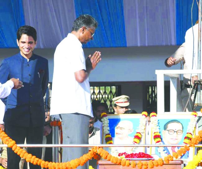ಗಣತಂತ್ರ ವ್ಯವಸ್ಥೆ ಭಾರತೀಯರಿಗೆ ಸಾರ್ವಭೌಮಾಧಿಕಾರ ಕಲ್ಪಿಸಿಕೊಟ್ಟ ದಿನ: ಸಚಿವ ಸತೀಶ್ ಜಾರಕಿಹೊಳಿ