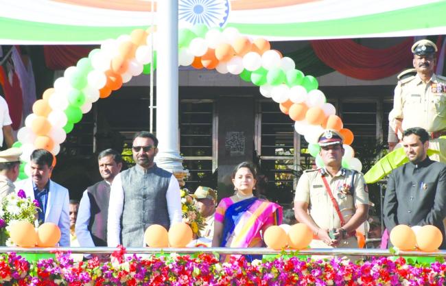 ಕರ್ನಾಟಕ ಉಚ್ಚ ನ್ಯಾಯಾಲಯದ ಧಾರವಾಡ ಪೀಠದಲ್ಲಿ  76 ನೇ ಗಣರಾಜ್ಯೋತ್ಸವದ ಆಚರಣೆ