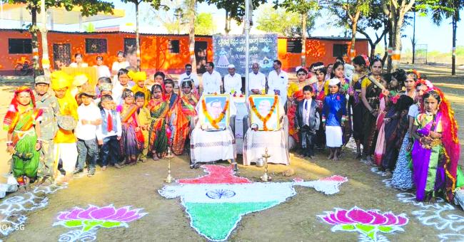  ನಾವೆಲ್ಲರೂ ಸಂವಿಧಾನದ ಆದರ್ಶಗಳನ್ನು ತಪ್ಪದೆ ಪಾಲಿಸಬೇಕು: ದೇಯಣ್ಣವರ