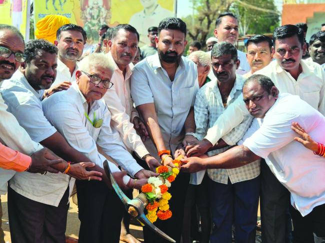 3.50 ಕೋಟಿ ರೂ. ವೆಚ್ಚದ ಕಾಮಗಾರಿಗಳಿಗೆ ಚನ್ನರಾಜ ಹಟ್ಟಿಹೊಳಿ ಚಾಲನೆ