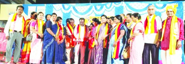 ಭಾಷಾಭಿಮಾನ ಕೇವಲ ಪುಸ್ತಕ ಅಥವಾ ಭಾಷಣದ ಸರಕಾಗಬಾರದು