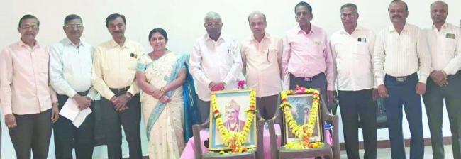 ಬಸವಶಾಂತಿ ಮಿಶನ್‌ದಲ್ಲಿ, ಅನುಭವ ಮಂಟಪ ಸಂಘವು ಆಯೋಜಿಸಿದ್ದ ಮಾಸಿಕ ಕಾರ್ಯಕ್ರಮ