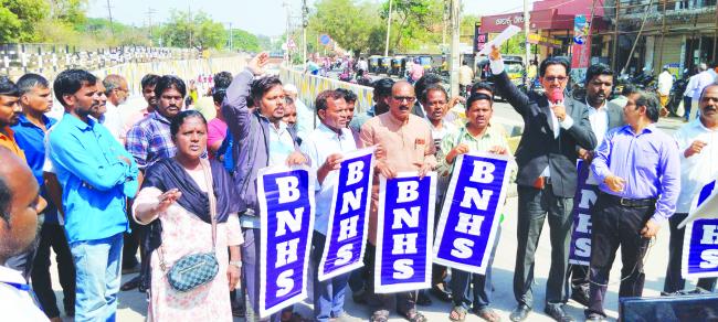 ದುರುಗಮ್ಮನ ಗುಡಿ ಕೆಳ ಸೇತುವೆ ಜನ ಸಂಚಾರಕ್ಕೆ ಮುಕ್ತಗೊಳಿಸಲು ಬಿಎನ್‌ಹೆಚ್‌ಎಸ್‌ ಕರೆ