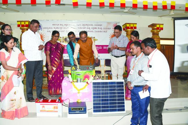 ‘ಸಮೃದ್ಧಿ ಸಂತೃಪ್ತಿ’: ಮಹಿಳೆಯರು ಸ್ವಾವಲಂಬಿಯಾಗಬೇಕು- ಪ್ರೊ. ಶಾಂತಾದೇವಿ