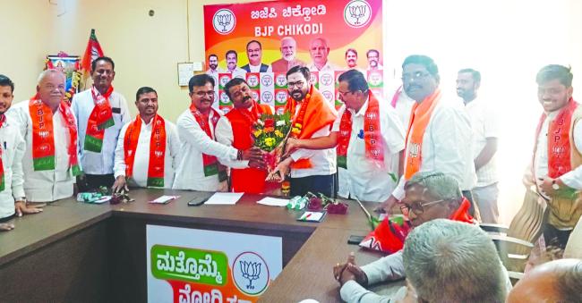 ಚಿಕ್ಕೋಡಿ ಬಿಜೆಪಿ ಜಿಲ್ಲಾಧ್ಯಕ್ಷರಾಗಿ ಅಪ್ಪಾಜಿಗೋಳ ಮರು ಆಯ್ಕೆ