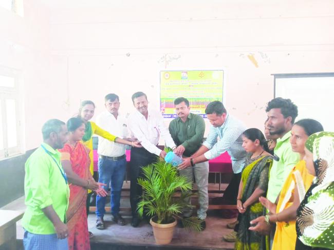 ನರೇಗಾ ಯೋಜನೆ ಪಾರದರ್ಶಕವಾಗಿ ಅನುಷ್ಠಾನ ಮಾಡುವಲ್ಲಿ ಆಧಿಕಾರಿಗಳ ಪಾತ್ರ ಮಹತ್ವದ್ದು-  ಮಲ್ಲಿಕಾರ್ಜುನ್