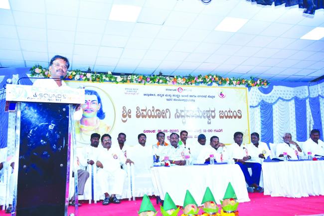 ಸಿದ್ಧರಾಮೇಶ್ವರರು 12ನೇ ಶತಮಾನದ ಪ್ರಸಿದ್ದ ಸಮಾಜ ಸೇವಕರು - ಅರವಿಂದ ಎಸ್ ವಡ್ಡರ 