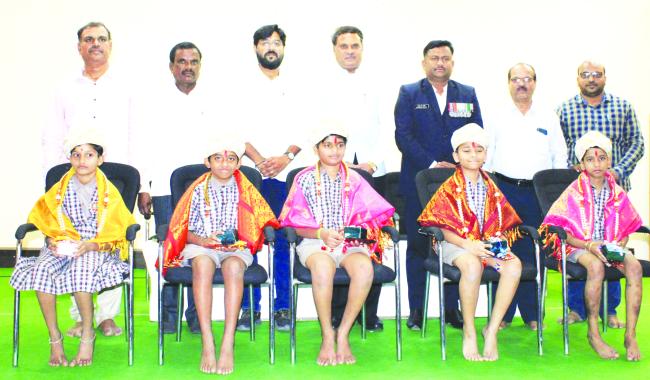 ರಾಷ್ಟ್ರೀಯ ಮಿಲಿಟರಿ ಶಾಲೆಗೆ ಆಯ್ಕೆಯಾದ ವಿದ್ಯಾರ್ಥಿಗಳಿಗೆ ಸನ್ಮಾನ ಸಮಾರಂಭ