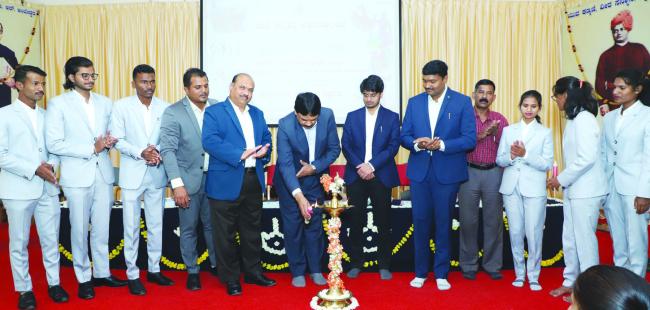 ವಿದ್ಯಾರ್ಥಿಗಳ ಬೌದ್ಧಿಕ ಏಳಿಗೆಯಲ್ಲಿ ಶಿಕ್ಷಣದ ಜೊತೆಗೆ ಸಾಂಸ್ಕೃತಿಕ ಮತ್ತು ಕ್ರೀಡಾ ಚಟುವಟಿಕೆಗಳು ಮುಖ್ಯ ಪಾತ್ರ ವಹಿಸುತ್ತವೆ: ದಿನೇಶ್ ಕುಮಾರ್ ಮೀನಾ