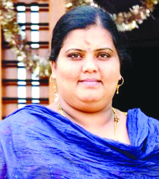 ಕೇಂದ್ರ ಸರಕಾರದ ಬಜೆಟ್ ಕನ್ನಡಿಯೊಳಗಿನ ಗಂಟಿದ್ದಂಗ: ಜ್ಯೋತಿ ವ್ಯಂಗ್ಯ 