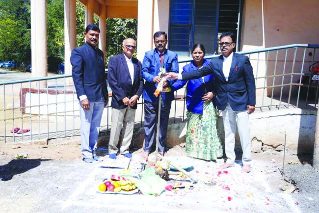ವಿವಿಧ ಅಭಿವೃದ್ಧಿ ಕಾಮಗಾರಿಗಳಿಗೆ ಅಧ್ಯಕ್ಷ ಎನ್‌.ತಿಪ್ಪೇಸ್ವಾಮಿ ಅವರಿಂದ ಭೂಮಿ ಪೂಜೆ