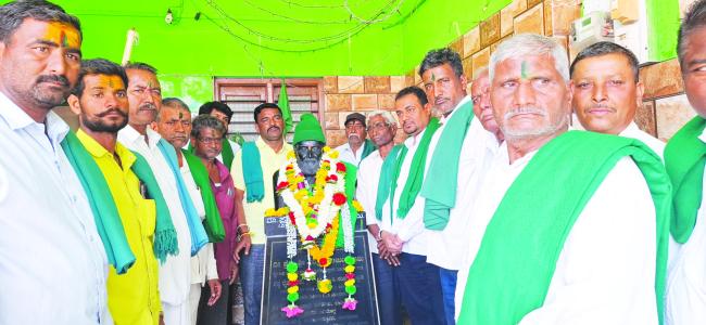 ರೈತ ಸಂಘವನ್ನು ಮತ್ತೆ ಬಲಿಷ್ಠವಾಗಿ ಕಟ್ಟಲು ಎಲ್ಲರೂ ಕೈಜೋಡಿಸಬೇಕೆಂದು: ರಾಜ್ಯಾಧ್ಯಕ್ಷ ಪಚ್ಚೆ ನಂಜುಂಡಸ್ವಾಮಿ ಹೇಳಿದರು