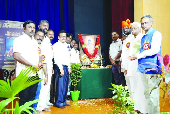 ಸವಿತಾ ಮಹರ್ಷಿಗಳ ಆಚಾರ-ವಿಚಾರ ಮೈಗೂಡಿಸಿಕೊಳ್ಳಬೇಕು: ಎಸಿ ಪ್ರಮೋದ್