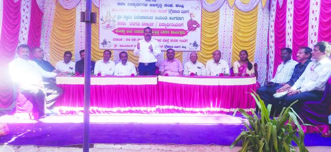 ಕಲಿಕಾ ಸಾಮರ್ಥ ಜೊತೆಗೆ ತಂತ್ರಗಳನ್ನು ಅಳವಡಿಸಿ ಕೊಂಡಾಗ ಮಾತ್ರ ಪರೀಕ್ಷೆ ಎದುರಿಸಲು ಸುಲಭ ಉಪನ್ಯಾಸಕ ಗುರುರಾಜ ಮಾಲ್ವಿ    