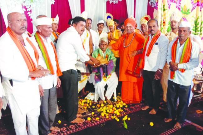 ಉ ಖಾನಾಪುರ ಪಂಚಕಲ್ಯಾಣ ಪೂಜಾ ಸಮಾರಂಭದಲ್ಲಿ ಗಣ್ಯರಿಗೆ ಸನ್ಮಾನ 