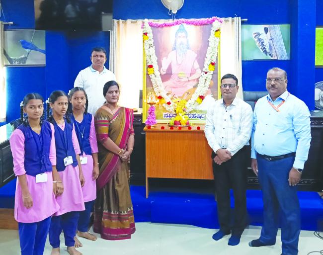 ಸವಿತಾ ಸಮಾಜ ಸೇವಾ ಮನೋಭಾವವುಳ್ಳ ಸಮಾಜವಾಗಿದೆ: ಅಪರ ಜಿಲ್ಲಾಧಿಕಾರಿ  