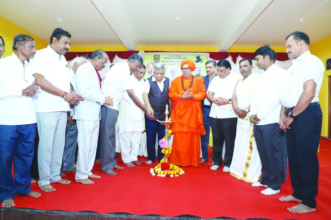 ಸಾಮಾಜಿಕ, ಶೈಕ್ಷಣಿಕ ಕಾರ್ಯಗಳಿಗೆ ಸಭಾಭವನ ಸದ್ಬಳಕೆಯಾಗಲಿ: ಸಚಿವ ಸತೀಶ್ ಜಾರಕಿಹೊಳಿ 