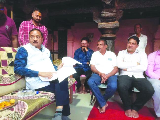 ಹಿರಾಶುಗರ ಕಾರಖಾನೆ ಸಹಕಾರಿ ತತ್ವದಲ್ಲಿಯೇ ಮುಂದುವರೆಯುವುದು : ಮಾಜಿ ಸಂಸದ ಜೊಲ್ಲೆ ಸಂಕೇಶ್ವರ (ವರದಿ: ಎಂ.ಬಿ.ಘಸ್ತಿ) 