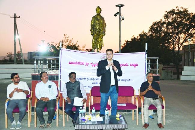 ಸದೃಢ ರಾಷ್ಟ್ರಕ್ಕೆ ವಿದ್ಯಾರ್ಥಿಗಳ ಪಾತ್ರ ಮುಖ್ಯ: ಜಿಲ್ಲಾಧಿಕಾರಿ ಪ್ರಶಾಂತ್ ಕುಮಾರ್ ಮಿಶ್ರಾ