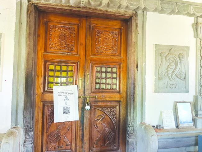 ಆರಿದ ಚಿಗಳ್ಳಿ ದೀಪ! ಇದು ಯಾರ ಶಾಪ