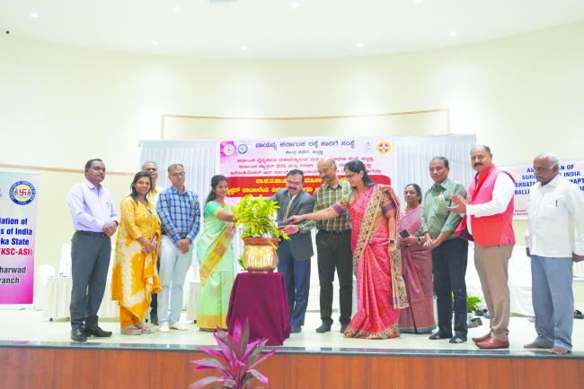   ವಾ.ಕ.ರ.ಸಾ.ಸಂಸ್ಥೆಯ ಮಹಿಳಾ ಸಿಬ್ಬಂದಿಗಳಿಗೆ ಕ್ಯಾನ್ಸರ್ ಖಾಯಿಲೆಯ ತಿಳುವಳಿಕೆ ಹಾಗೂ ಬೃಹತ್ ಉಚಿತ