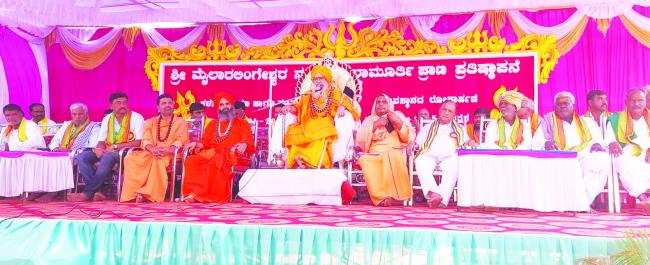 ಇಷ್ಟಲಿಂಗ ಪೂಜೆ ಮಾಡಿ ಬದುಕನ್ನು ಪುಣ್ಯಪಾವನ ಮಾಡಿಕೊಳ್ಳಿರಿ : ಕೇದಾರನಾಥ ಶ್ರೀಗಳು