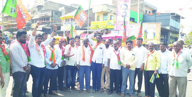 ದೆಹಲಿ ವಿಧಾನಸಭೆ ಬಿಜೆಪಿ ತೆಕ್ಕೆಗೆ: ವಿಜಯೋತ್ಸವ