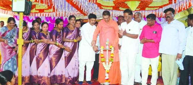 ಎಲ್ಲರ ಸಹಕಾರ ಹಾಗೂ ಜನಪ್ರತಿನಿಧಿಗಳ ಇಚ್ಚಾ ಶಕ್ತಿ ಬಹುಮುಖ್ಯವಾಗಿದೆ : ರುದ್ರ​‍್ಪ ಲಮಾಣಿ 