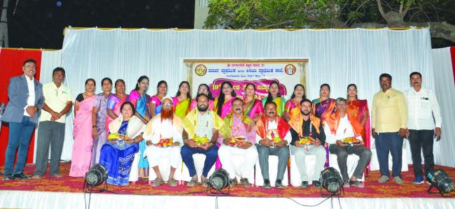 ಮಕ್ಕಳ ಹಬ್ಬ  ಮಕ್ಕಳಿಗೆ ಬಾಲ್ಯದಲ್ಲಿಯೇ ಶಿಕ್ಷಣ ಸಂಸ್ಕಾರ ನೀಡಬೇಕು : ಆರ್‌.ಎಸ್‌. ಬುರಡಿ