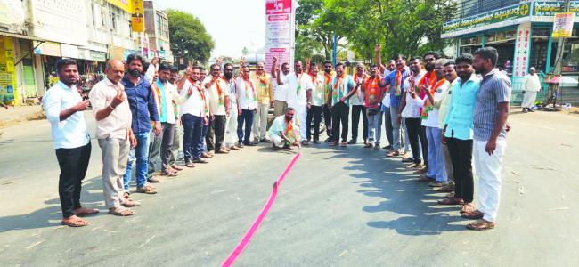 ನವದೆಹಲಿ ಬಿಜೆಪಿ ಗೆಲುವು: ವಿಜಯೋತ್ಸವ 