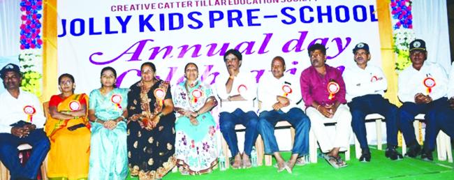 ಶ್ರಮಪಟ್ಟು  ಶ್ರದ್ಧೆ, ಏಕಾಗ್ರತೆಯಿಂದ ಓದಿದರೆ ಯಶಸ್ಸು ಸಾಧ್ಯ: ಮೆಣಸಿನಕಾಯಿ