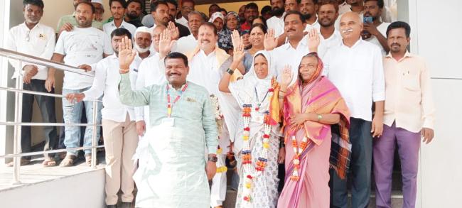 ಪುರಸಭೆ ಅಧ್ಯಕ್ಷೆಯಾಗಿ ಜುಬೇದಾ ಜಮಾದಾರ, ಉಪಾಧ್ಯಕ್ಷೆಯಾಗಿ ಗೌರಮ್ಮ ಕುಂಬಾರ ಆಯ್ಕೆ