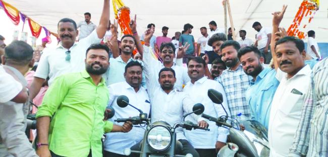 ಚಂದ್ರಪ್ಪವಾಡಿಯಲ್ಲಿ ಶಿವನೇರಿ ಕಿತಾಬ ಚಕ್ಕಡಿ, ಕುದುರೆ ಗಾಡಿ ಸ್ಪರ್ಧೆ 