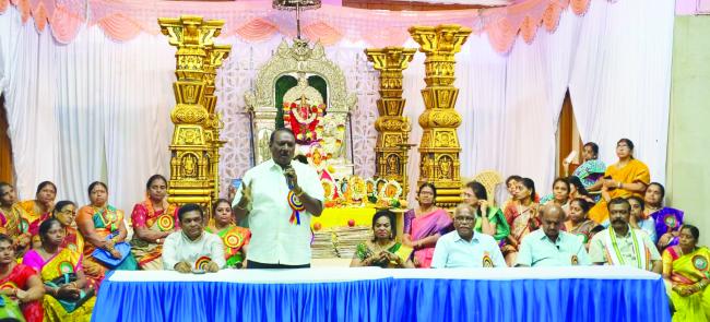 ಭಕ್ತಿ ಶ್ರದ್ಧೆಯಿಂದ ಕನ್ನಿಕಾ ಪರಮೇಶ್ವರಿ ದೇವಸ್ಥಾನ ಪ್ರತಿಷ್ಟಾಪನ ಪೂಜೆಗಳು ಮುತ್ತೈದೆಯರಿಗೆ ಉಡಿಅಕ್ಕಿ ಕಾರ್ಯಕ್ರಮ 