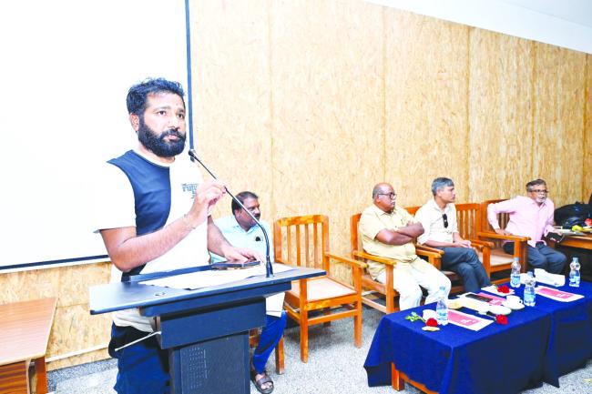 ಸಮಕಾಲೀನ ಕಾವ್ಯಗಳು ನಿವೇದನಾತ್ಮಕವಾಗಿವೆ : ಆರಿಫ್ ರಾಜ್ 