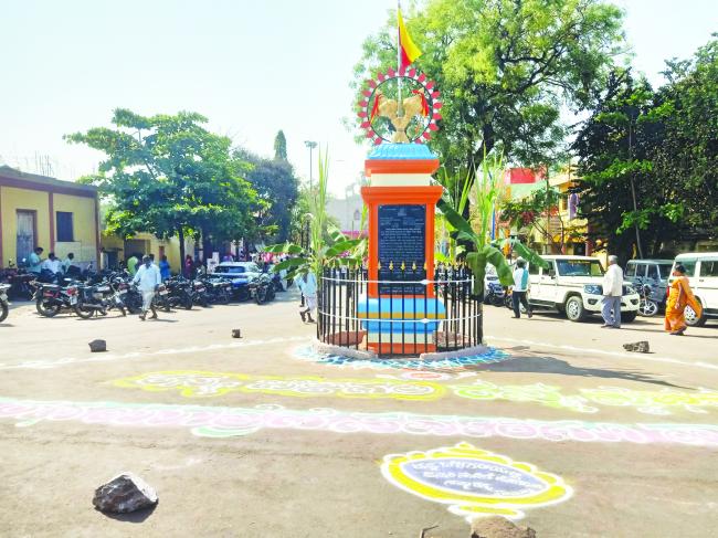 ಮಹಾಕವಿ ರನ್ನ ಚಕ್ರವರ್ತಿ ರನ್ನ ಜಾಗೃತಿ ರಥೋತ್ಸವಕ್ಕೆ ಉಸ್ತುವಾರಿ ಸಚಿವ ಆರ್ ಬಿ. ತಿಮ್ಮಾಪುರ ಚಾಲನೆ